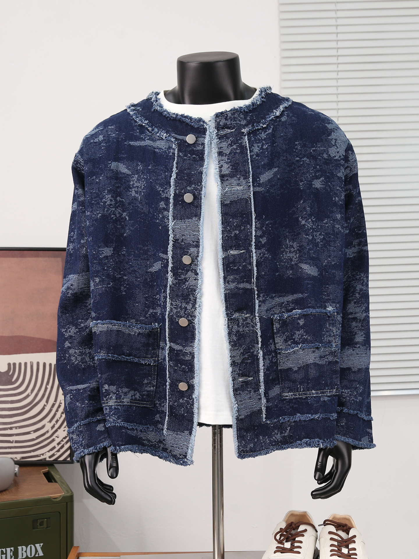 Mens Fashion Denim Jacket - Retro Jacquard Denim Jacket For Men